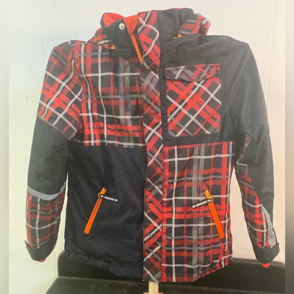 Garnet hill winter coat with zip off hood